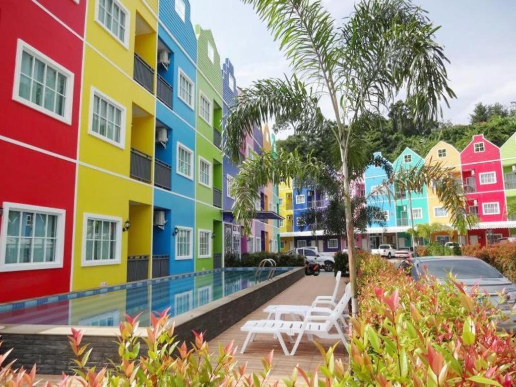 Hotel Holland Patong